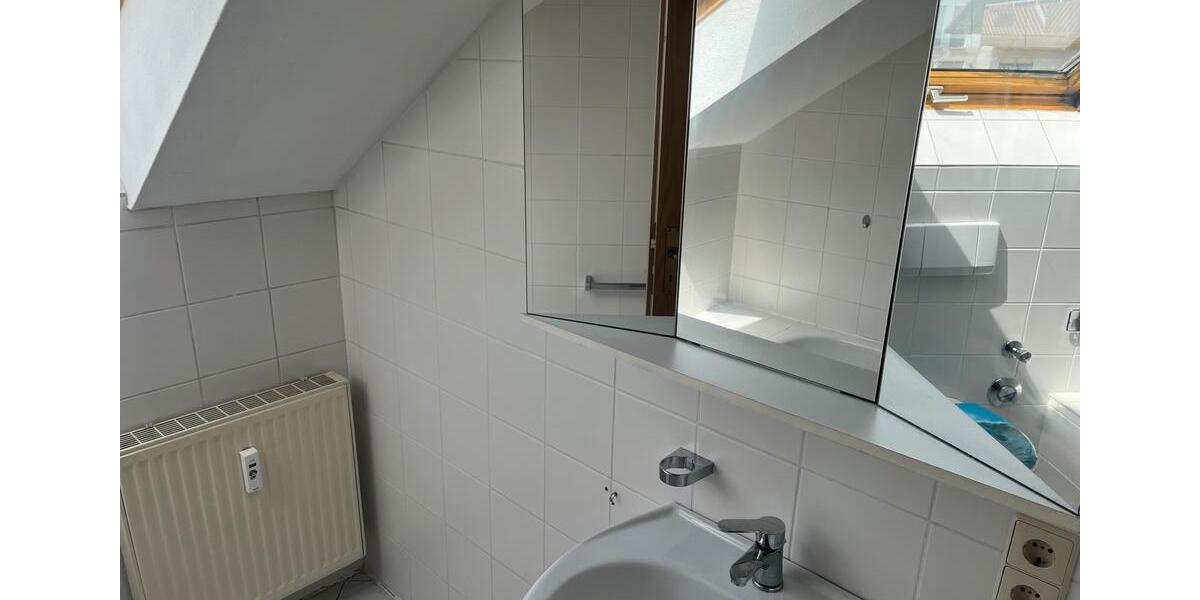 Dachgeschoßwohnung Geisingen - 3 Zimmer, 70 m&sup2;, 1.050&euro; | Angebot:26565515