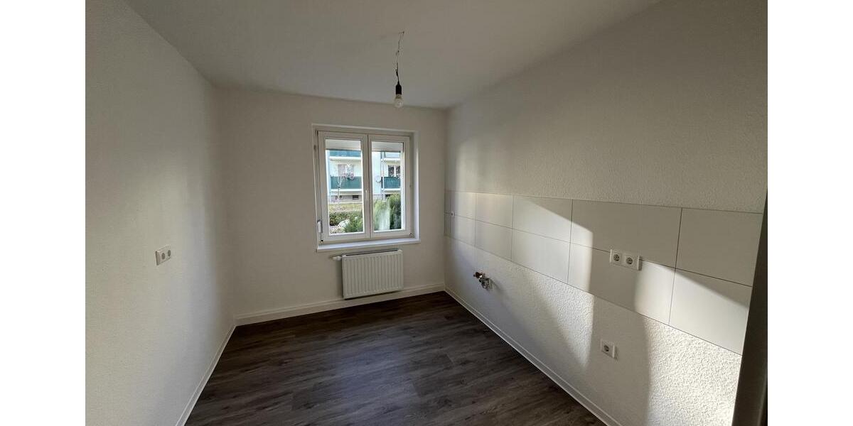 Erdgeschoßwohnung Riesa - 2 Zimmer, 53 m&sup2;, 272&euro; | Angebot:25974070