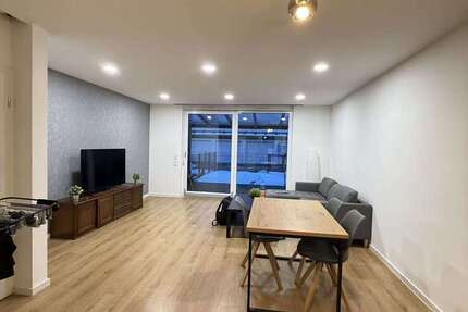 Haus Hanau Lamboy - 5 Zimmer, 141 m&sup2;, 2.200&euro; | Angebot:25197479