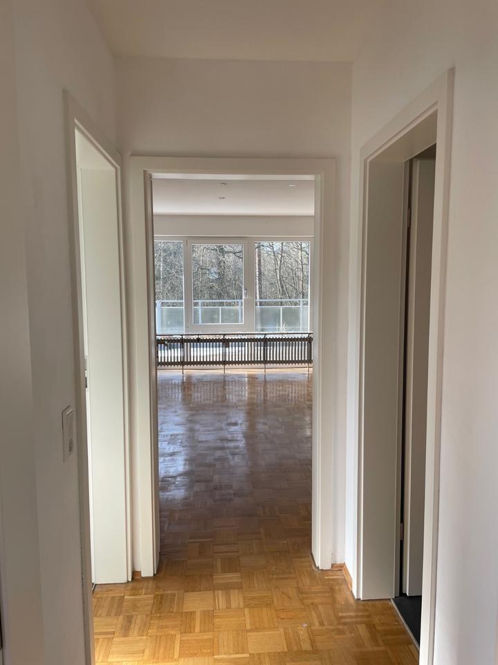 Sonnige ruhige 2 Zimmer PenthouseWohnung mit grosser Terrasse