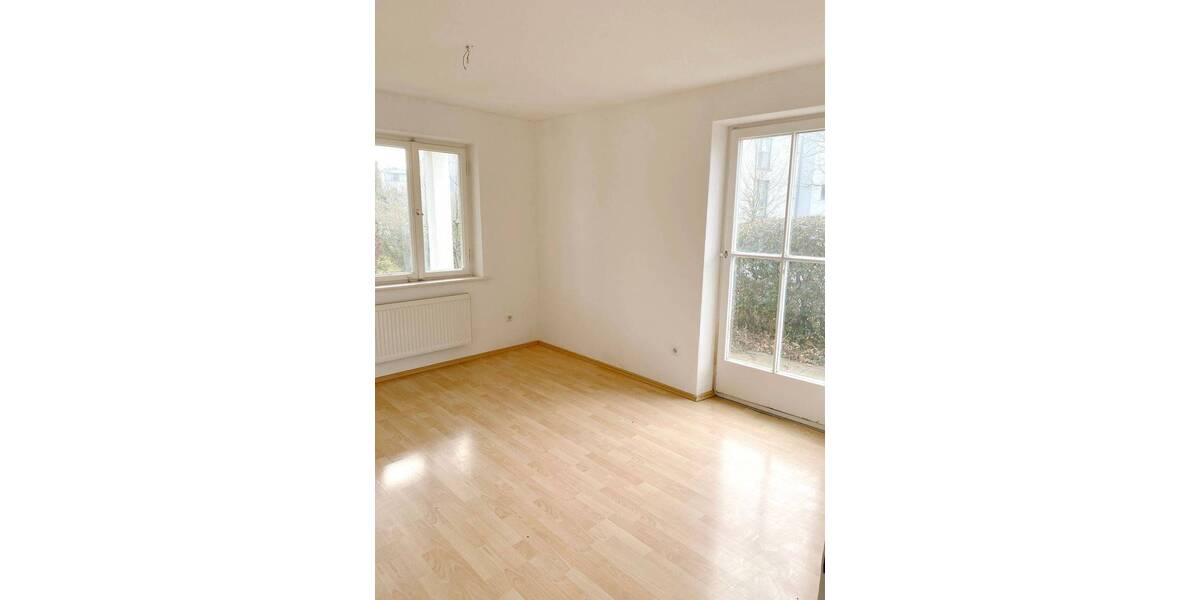 Etagenwohnung Stuttgart Vaihingen - 3 Zimmer, 90 m&sup2;, 1.400&euro; | Angebot:26093792