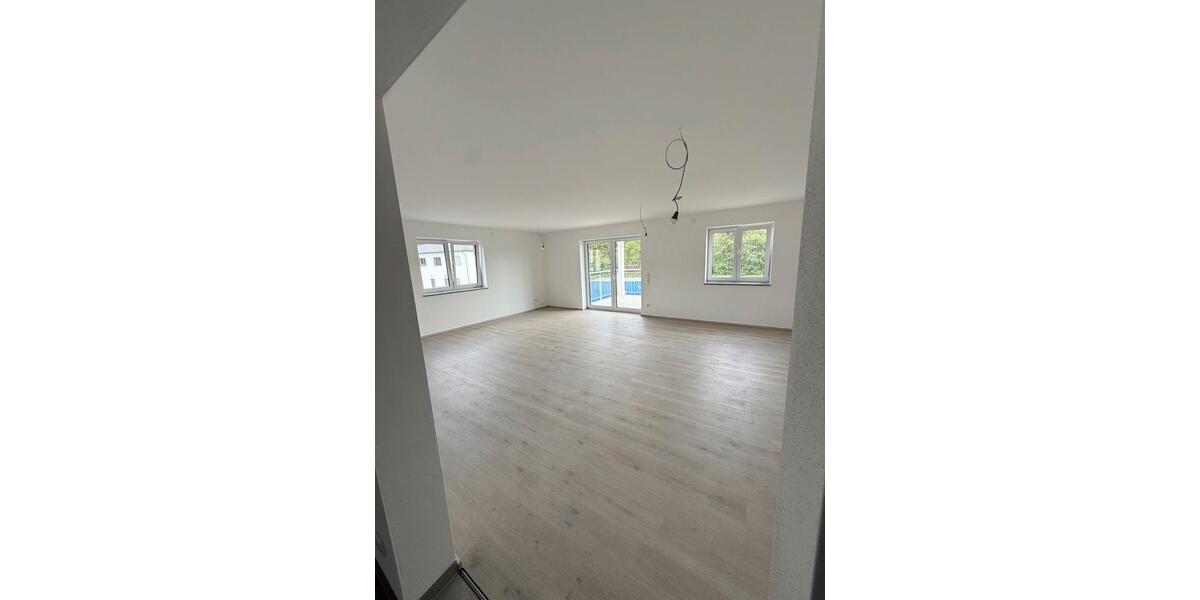 Etagenwohnung Kirchroth - 3 Zimmer, 91 m&sup2;, 1.080&euro; | Angebot:26591684