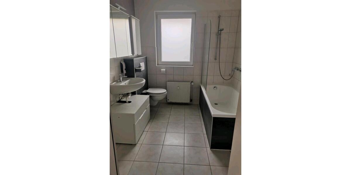 Etagenwohnung Bad Pyrmont - 4 Zimmer, 102 m&sup2;, 850&euro; | Angebot:26522381