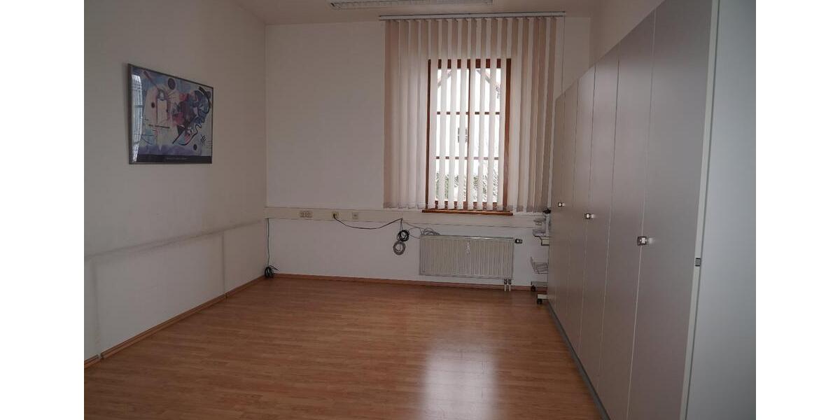 Gewerbeobjekt Waldershof - 1.950&euro; | Angebot:25845628