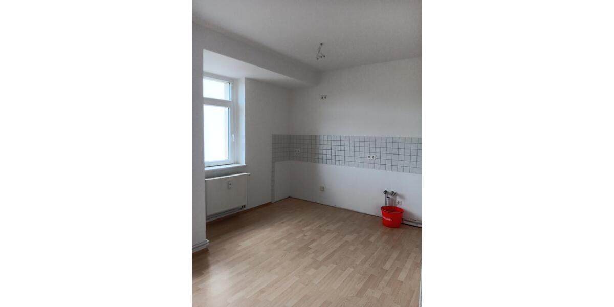 Etagenwohnung Freital - 4 Zimmer, 114 m&sup2;, 860&euro; | Angebot:25148230
