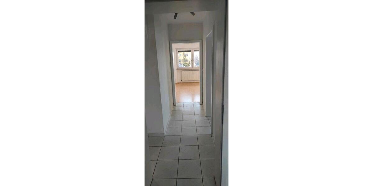 Etagenwohnung Oberasbach - 2 Zimmer, 90 m&sup2;, 1.250&euro; | Angebot:26498632