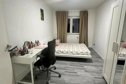Miete oder Zwischenmiete ein große Zimmer in einer WG Frauen
