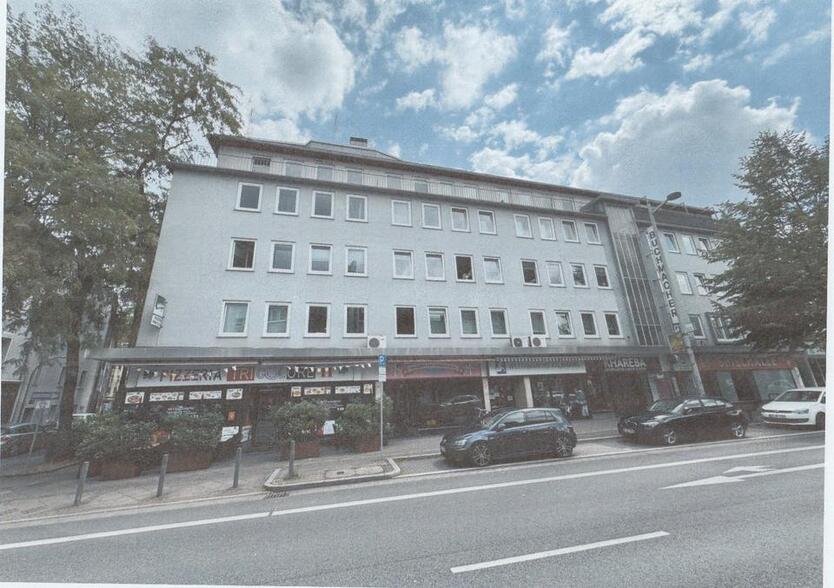 Ladenlokal an frequentierter Einfallstraße zur City