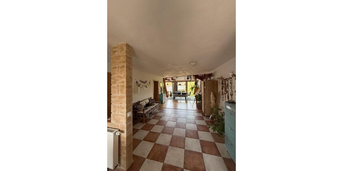 Maisonettenwohnung Neunkirchen am Brand - 2.5 Zimmer, 140 m&sup2;, 1.250&euro; | Angebot:26603772