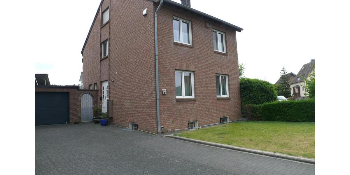 Vermietung Einfamilienhaus 5 zimmer