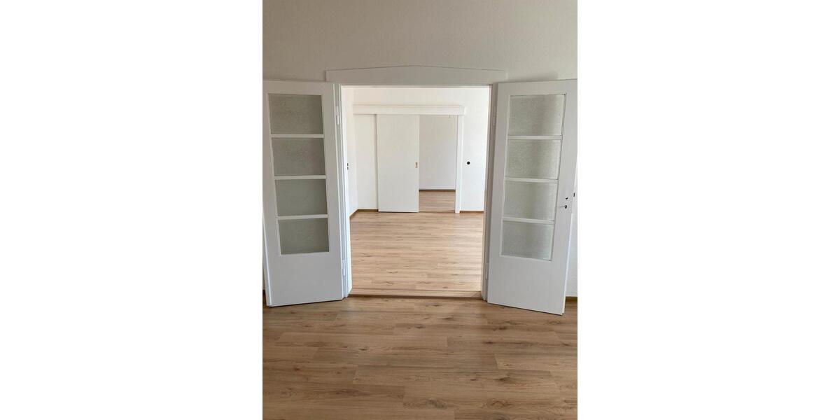 Etagenwohnung Dessau-Roßlau Brambach - 4 Zimmer, 89 m&sup2;, 650&euro; | Angebot:26018192