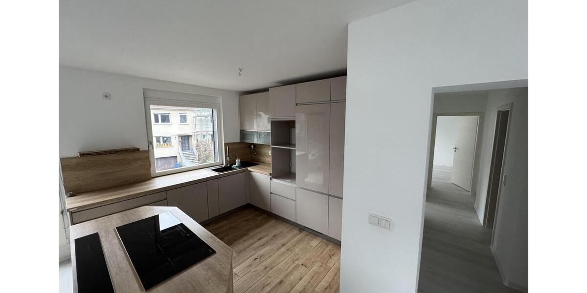 Etagenwohnung Nürnberg Zerzabelshof - 4 Zimmer, 110 m&sup2;, 1.650&euro; | Angebot:24432862