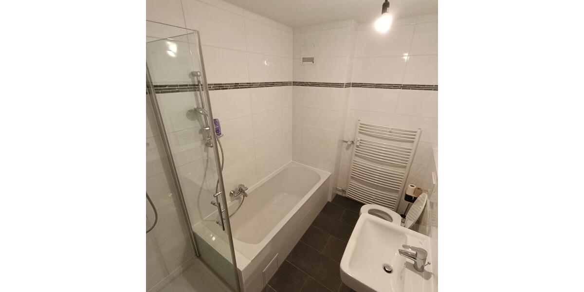 Etagenwohnung Augsburg Bärenkeller - 4 Zimmer, 92 m&sup2;, 1.390&euro; | Angebot:25476096