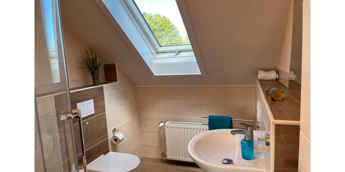 Dachgeschoßwohnung Wiesmoor - 3.5 Zimmer, 70 m&sup2;, 790&euro; | Angebot:24312899