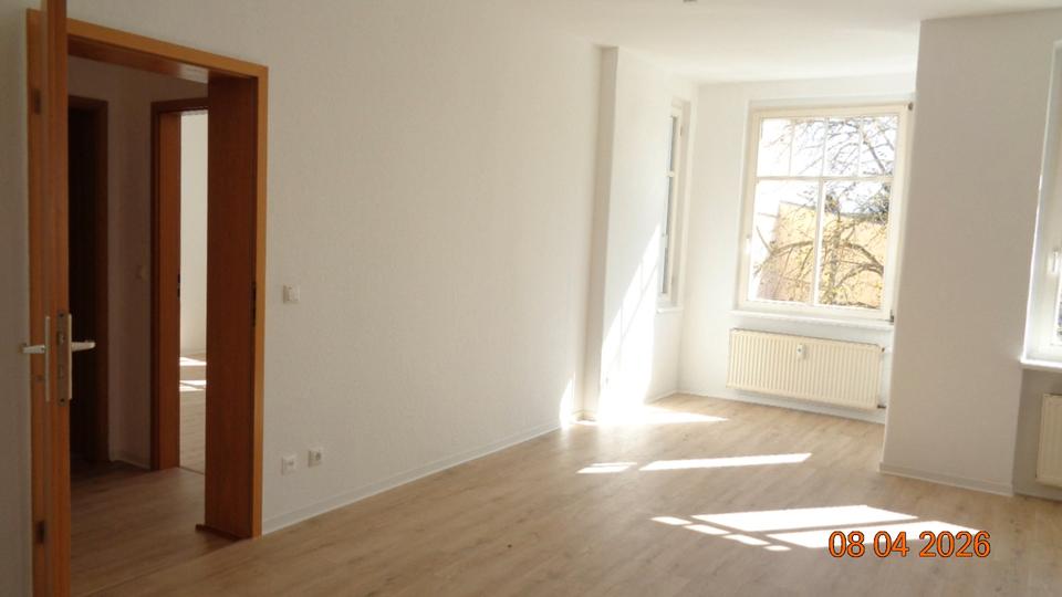 Etagenwohnung Naumburg (Saale) - 2 Zimmer, 45 m&sup2;, 335&euro; | Angebot:26295212