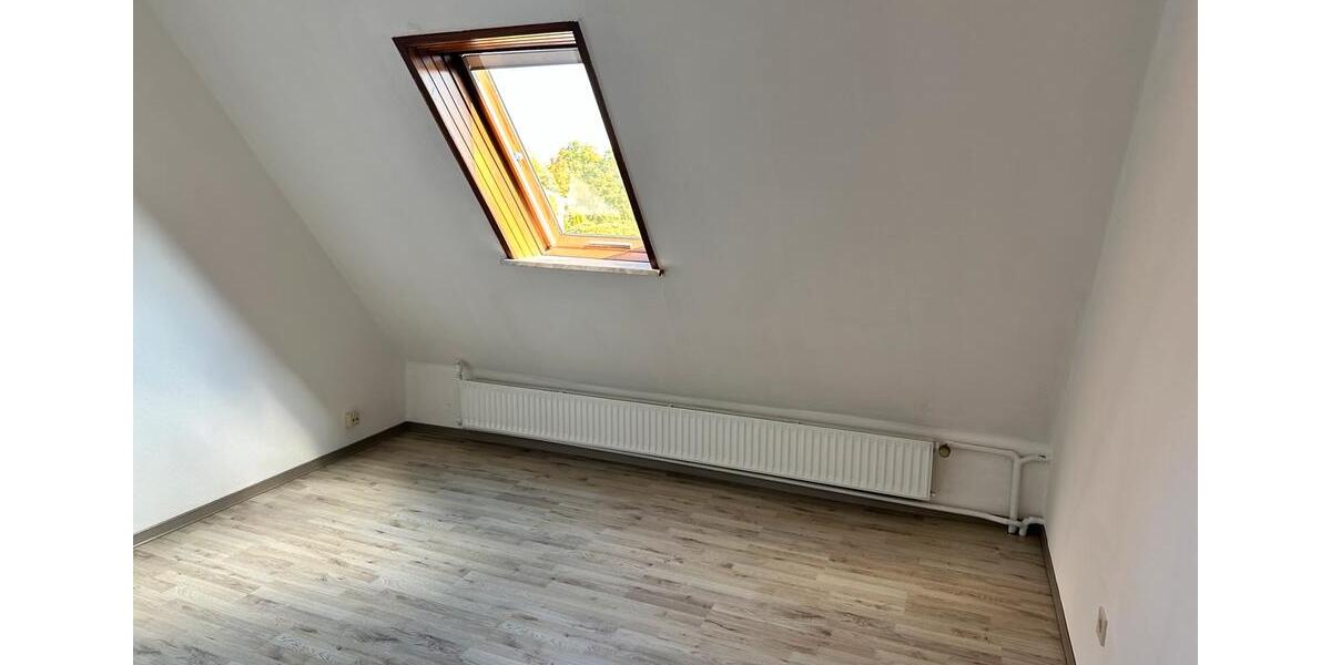 Etagenwohnung Preußisch Oldendorf - 10 Zimmer, 187 m&sup2;, 1.600&euro; | Angebot:26598027