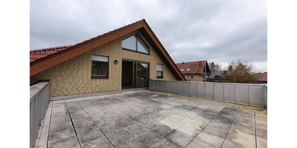 Dachgeschoßwohnung Bad Driburg - 4 Zimmer, 127 m&sup2;, 900&euro; | Angebot:25900234