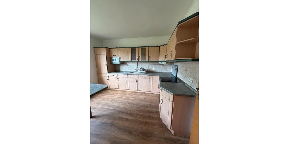 Einfamilienhaus Elsterwerda - 4 Zimmer, 90 m&sup2;, 1.100&euro; | Angebot:26675340