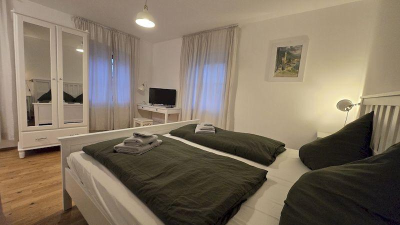 Wohnen auf Zeit Wurmsham - 4 Zimmer, 18 m&sup2;, 65&euro; | Angebot:24982795