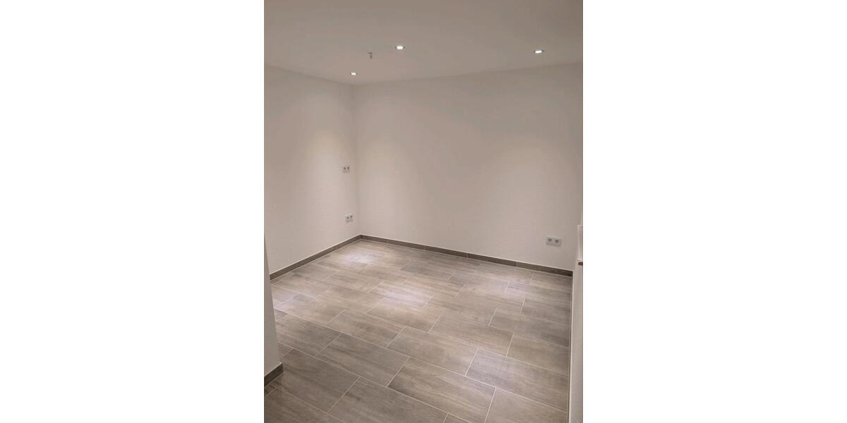 Doppelhaushälfte zu vermieten in Dersenow 3 zimmer