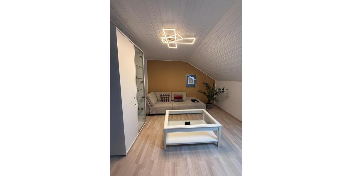 Dachgeschoßwohnung Kaufering - 2 Zimmer, 59 m&sup2;, 890&euro; | Angebot:24846927