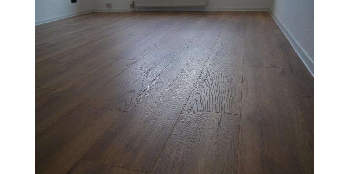 Etagenwohnung Eisenberg - 3 Zimmer, 70 m&sup2;, 490&euro; | Angebot:26648816