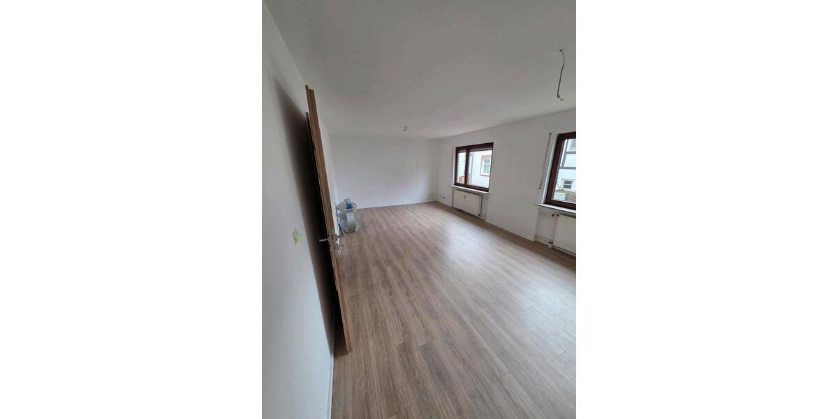Etagenwohnung Rockenberg - 3 Zimmer, 100 m&sup2;, 835&euro; | Angebot:25163639