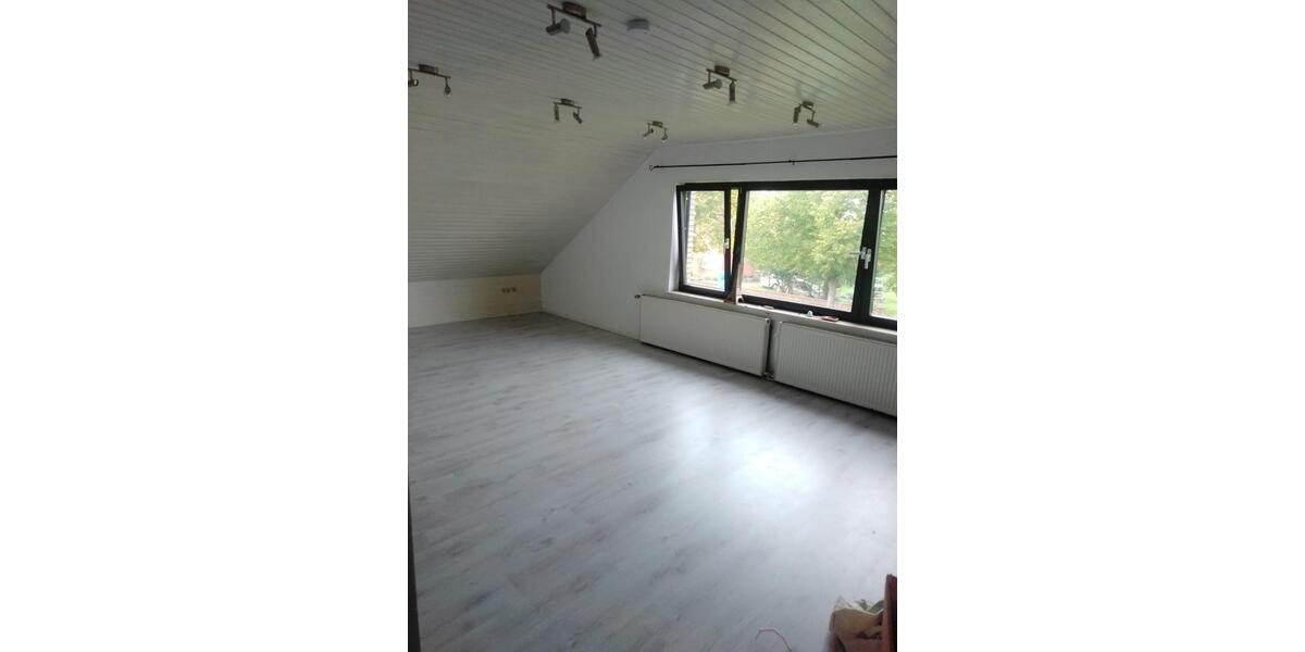 1,5 Zi. DG - WHG zu vermieten 1.5 zimmer