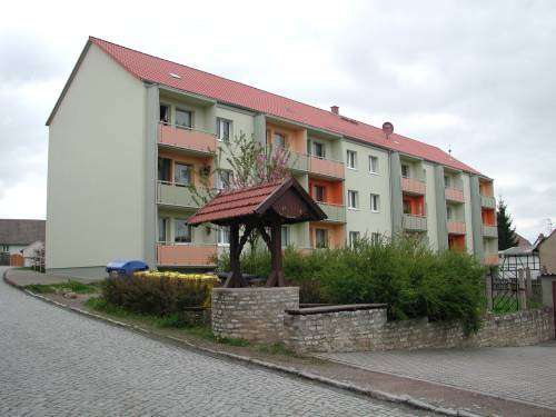 Wohnung zum Mieten in Aschara 237,30 € 33.9 m² 1 zimmer