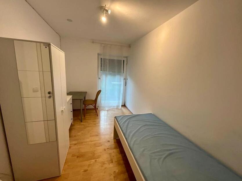 MUNICH ROOM Available Now • 1-Year Rental • Quick Ride to Center!