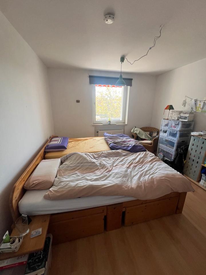 15 qm Zimmer in 2 er Mädels WG mit Katzen & Balkon z. 1.1.26 zimmer