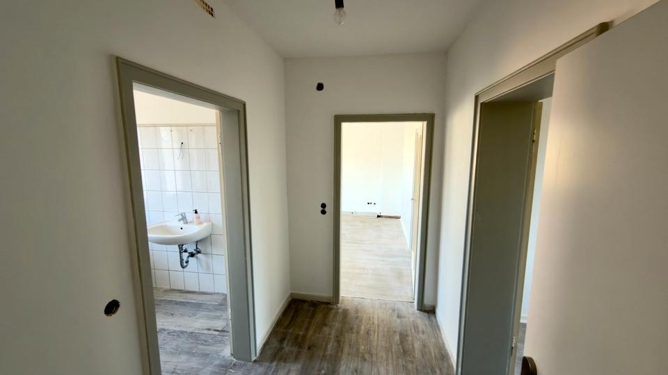 Etagenwohnung Solingen - 2 Zimmer, 55 m&sup2;, 710&euro; | Angebot:26586346