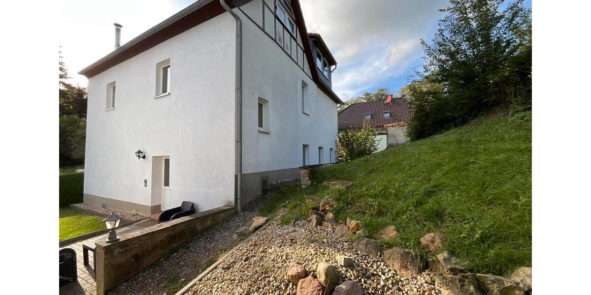 Erdgeschoßwohnung Allstedt - 2 Zimmer, 62 m&sup2;, 400&euro; | Angebot:23088538