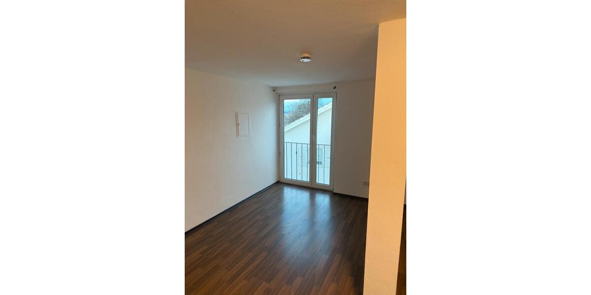 3-Zimmer-Dachgeschosswohnung in Murnau – renoviert 3 zimmer