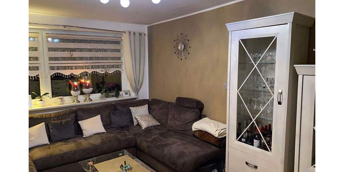 Etagenwohnung Hamburg Groß Borstel - 3 Zimmer, 84 m&sup2;, 1.400&euro; | Angebot:25338282