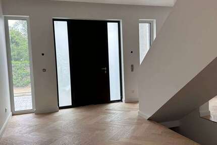 Haus zum Mieten in Potsdam 9.000 € 550 m² 10 zimmer