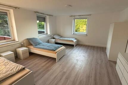 Wohnen auf Zeit Helmbrechts - 10 Zimmer, 110 m&sup2;, 25&euro; | Angebot:23554422
