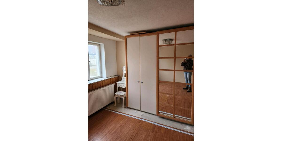 Einfamilienhaus Laichingen - 7 Zimmer, 159 m&sup2;, 1.700&euro; | Angebot:24810195