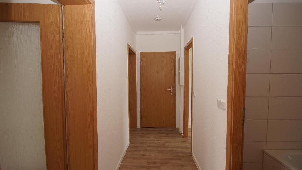 Etagenwohnung Dippoldiswalde - 3 Zimmer, 59 m&sup2;, 305&euro; | Angebot:21569600