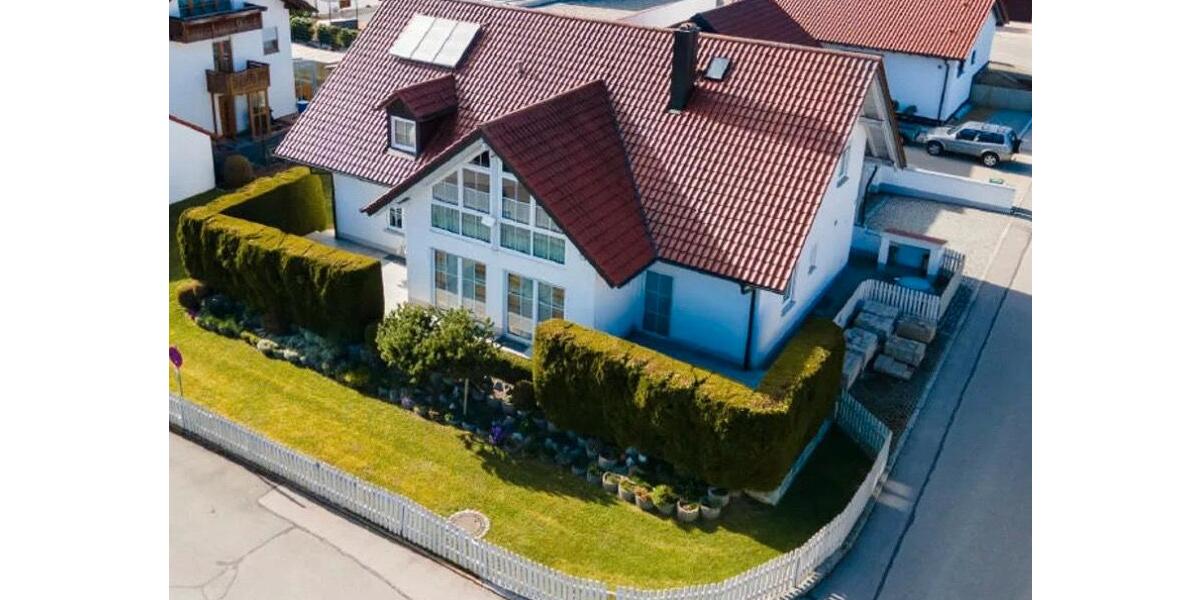 Dachgeschoßwohnung Ergolding - 5 Zimmer, 130 m&sup2;, 1.665&euro; | Angebot:26269095