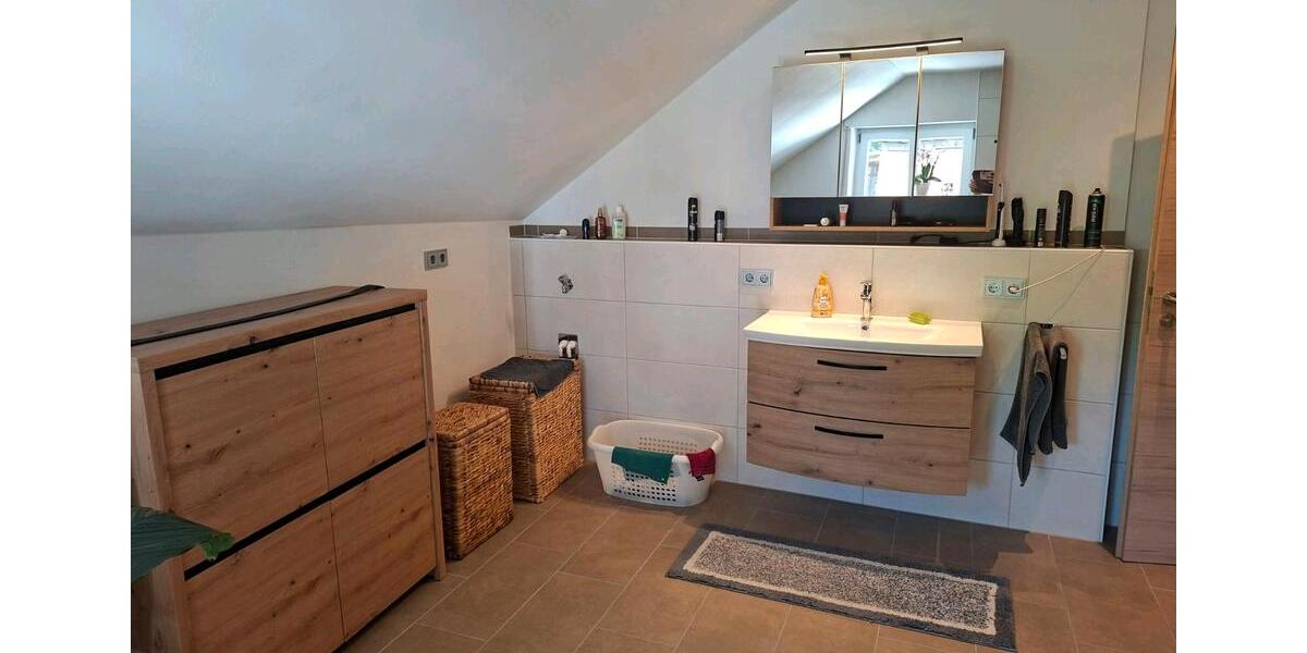 Dachgeschoßwohnung Windorf - 2 Zimmer, 86 m&sup2;, 800&euro; | Angebot:26413608