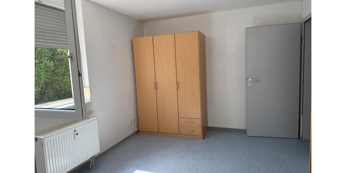Wohnen auf Zeit Esslingen am Neckar Pliensauvorstadt - 11 Zimmer, 93 m&sup2;, 315&euro; | Angebot:26199976