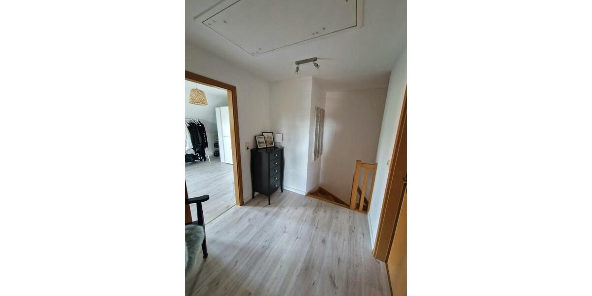 Doppelhaushälfte Tarp - 3 Zimmer, 122 m&sup2;, 1.250&euro; | Angebot:25866572