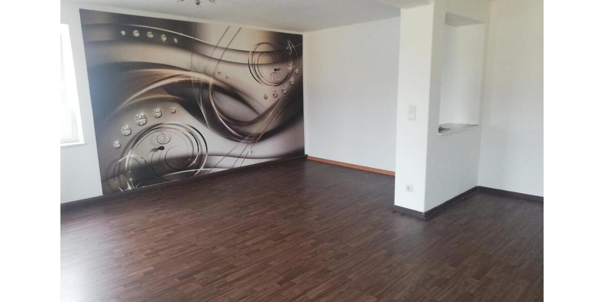 Etagenwohnung Nienburg (Saale) - 1 Zimmer, 49 m&sup2;, 287&euro; | Angebot:25843374