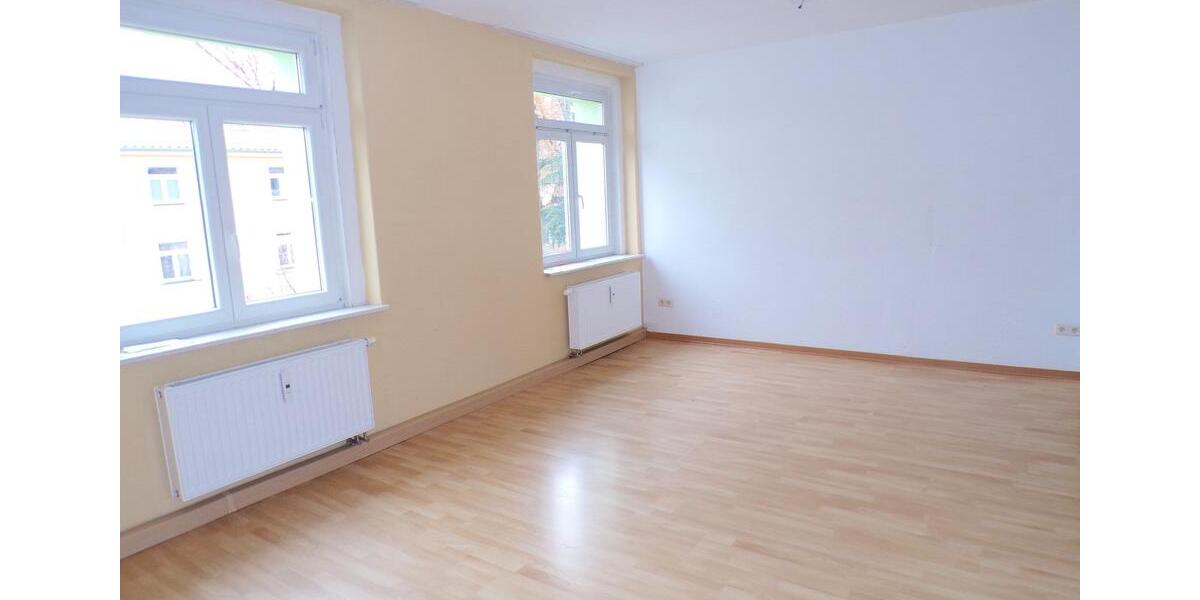 Etagenwohnung Werdau - 4 Zimmer, 89 m&sup2;, 490&euro; | Angebot:23779156