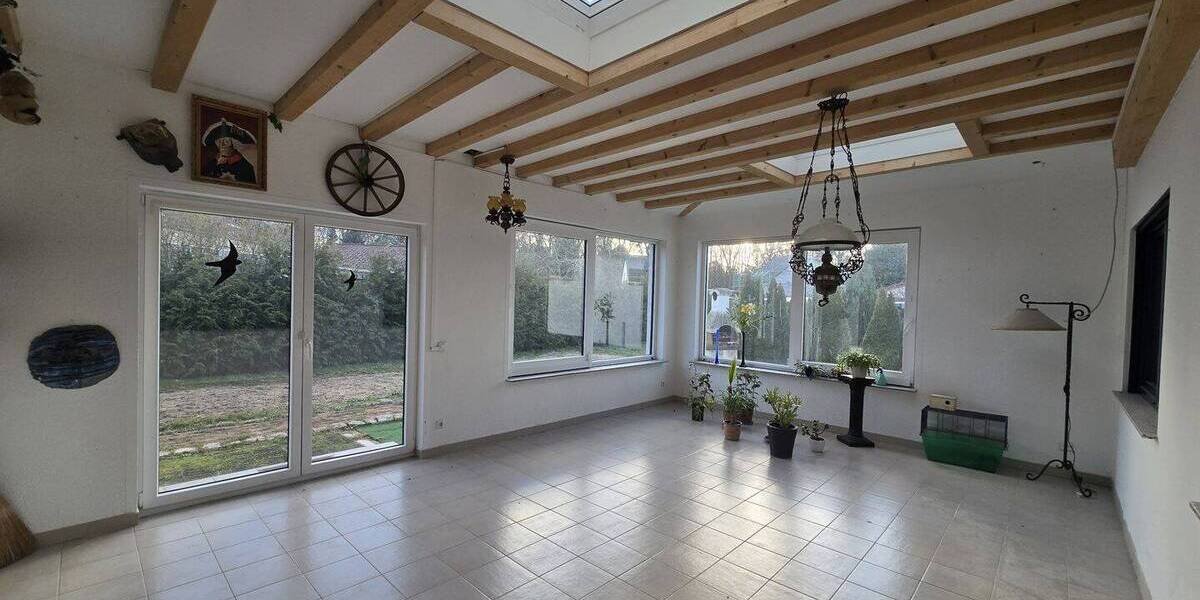 Einfamilienhaus Schönefeld - 4 Zimmer, 170 m&sup2;, 2.250&euro; | Angebot:26765239