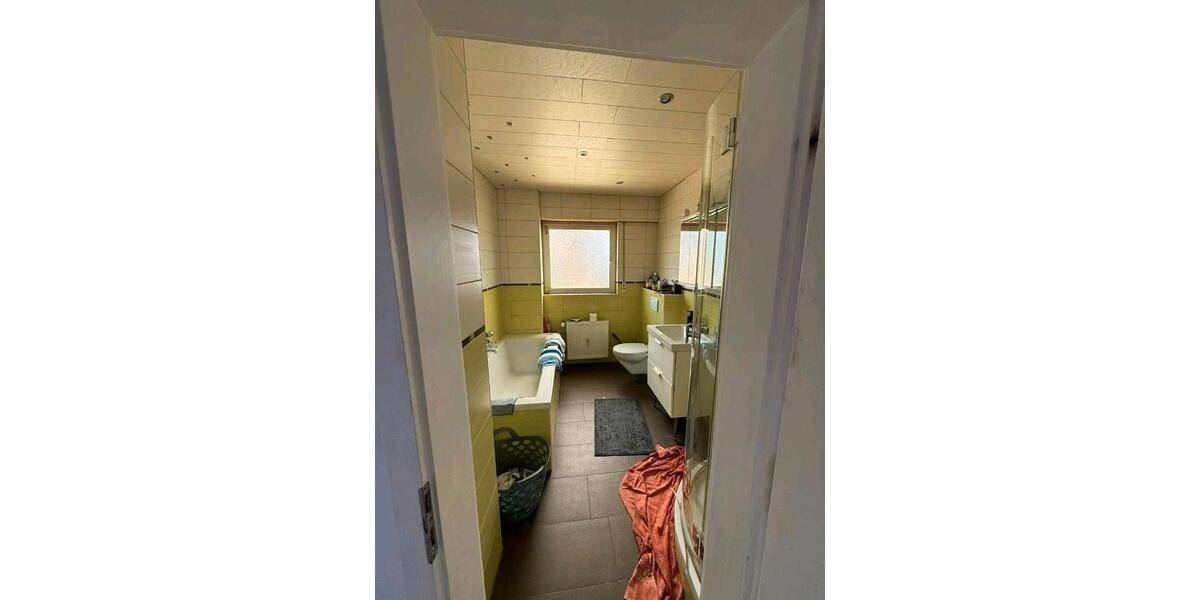 Dachgeschoßwohnung Walldorf - 3 Zimmer, 56 m&sup2;, 800&euro; | Angebot:26604019