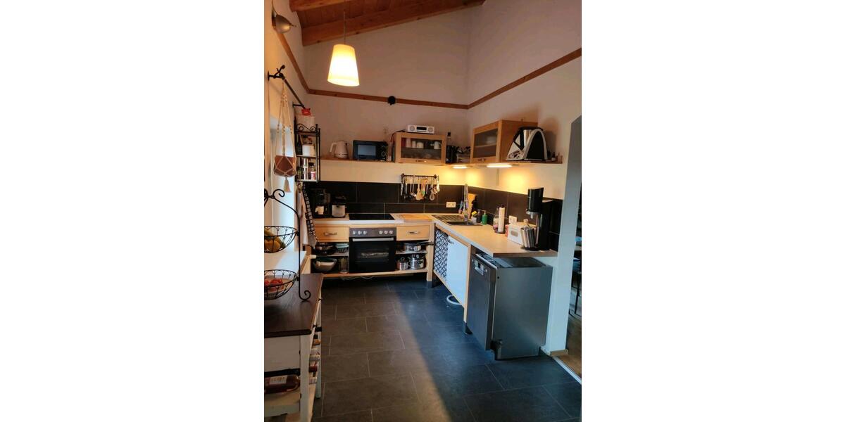 Etagenwohnung Großkarolinenfeld - 3.5 Zimmer, 80 m&sup2;, 1.214&euro; | Angebot:25172850