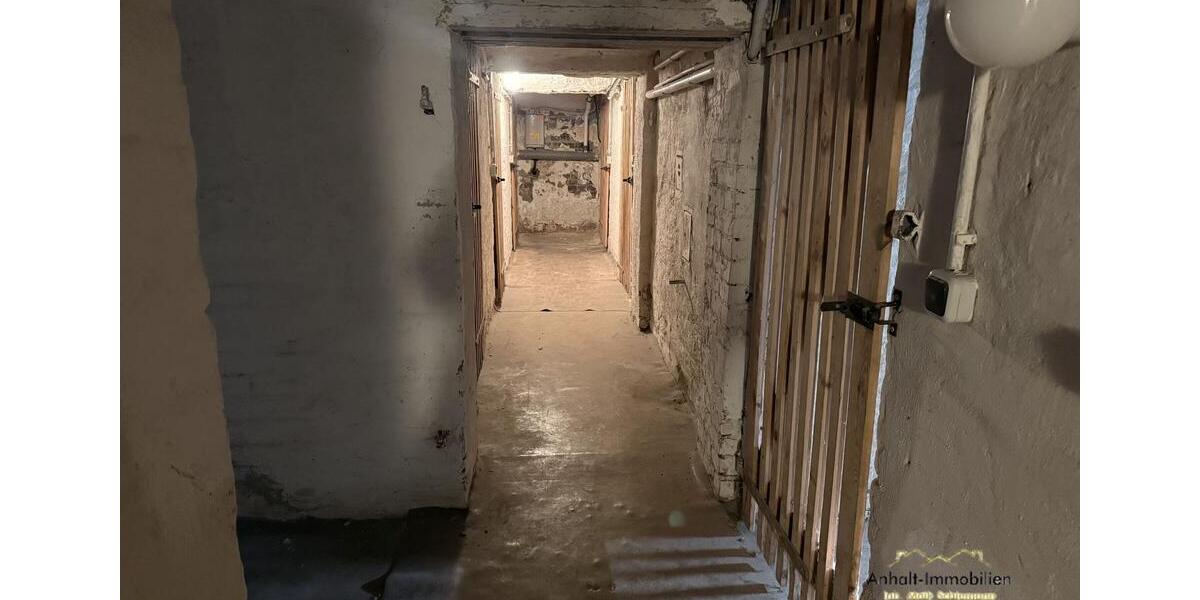 Erdgeschoßwohnung Bitterfeld-Wolfen Bitterfeld - 2 Zimmer, 56 m&sup2;, 392&euro; | Angebot:25589743