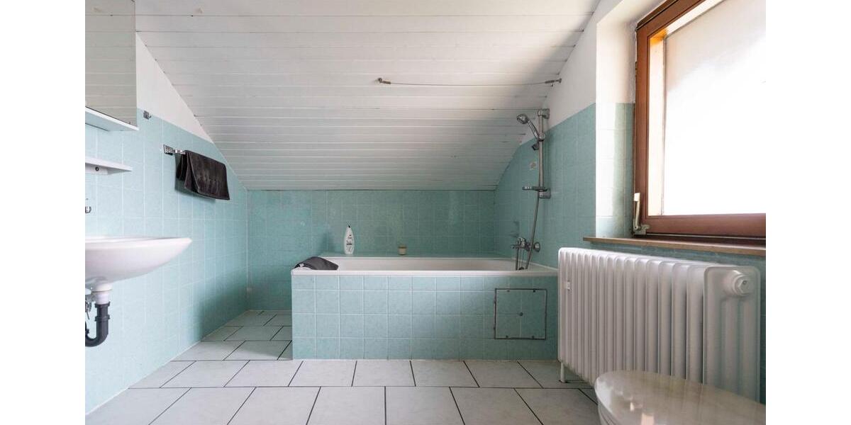 Dachgeschoßwohnung Mühlacker - 2 Zimmer, 60 m&sup2;, 690&euro; | Angebot:24864968